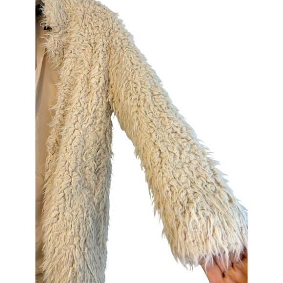 Art Class Youth Girls Tween Faux Fur Teddy Coat XL Beige RR10486 EUC Cozy Shaggy - Picture 8 of 10